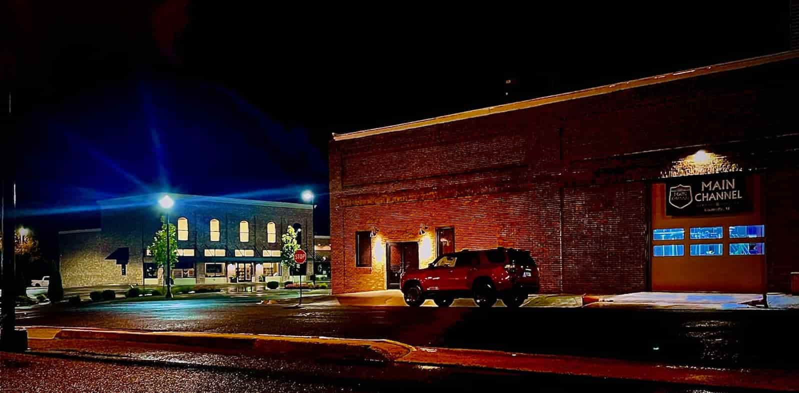 Albertville Store Nighttime